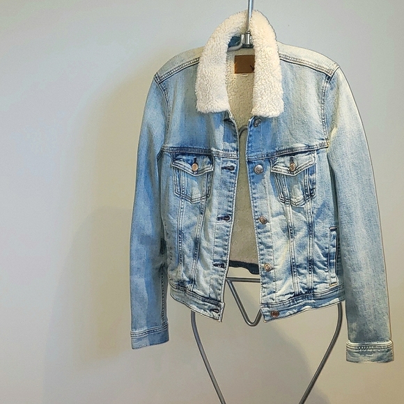 *NEW* American Eagle Teddy Lined Jean Jacket🐻 - Picture 3 of 4